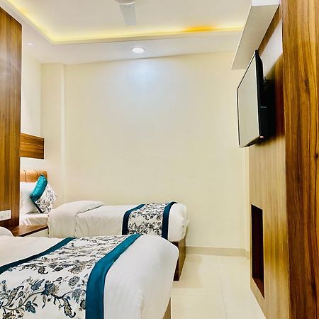 Hotel White House Walking Distance From Golden Temple- With Parking Amritsar Exterior foto
