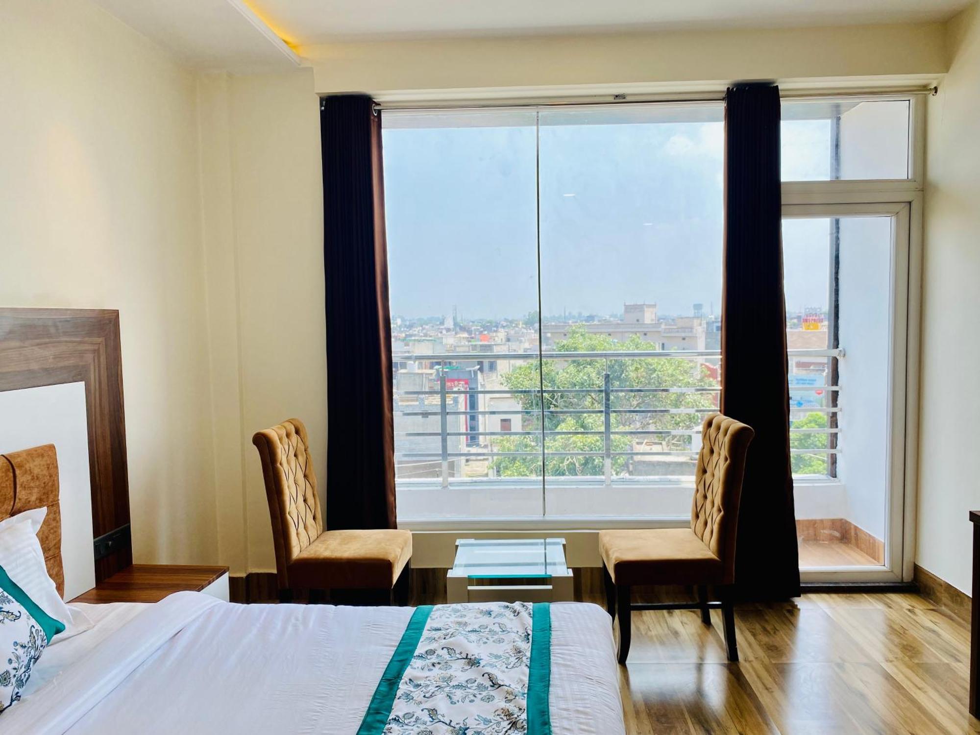 Hotel White House Walking Distance From Golden Temple- With Parking Amritsar Exterior foto