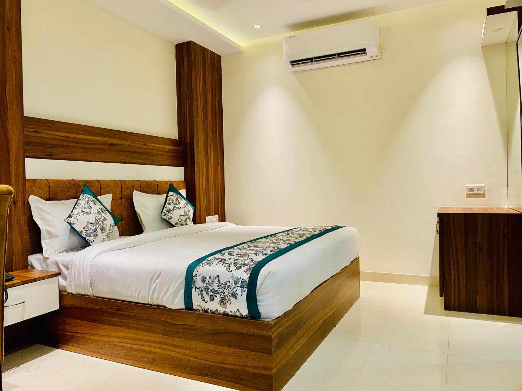 Hotel White House Walking Distance From Golden Temple- With Parking Amritsar Exterior foto